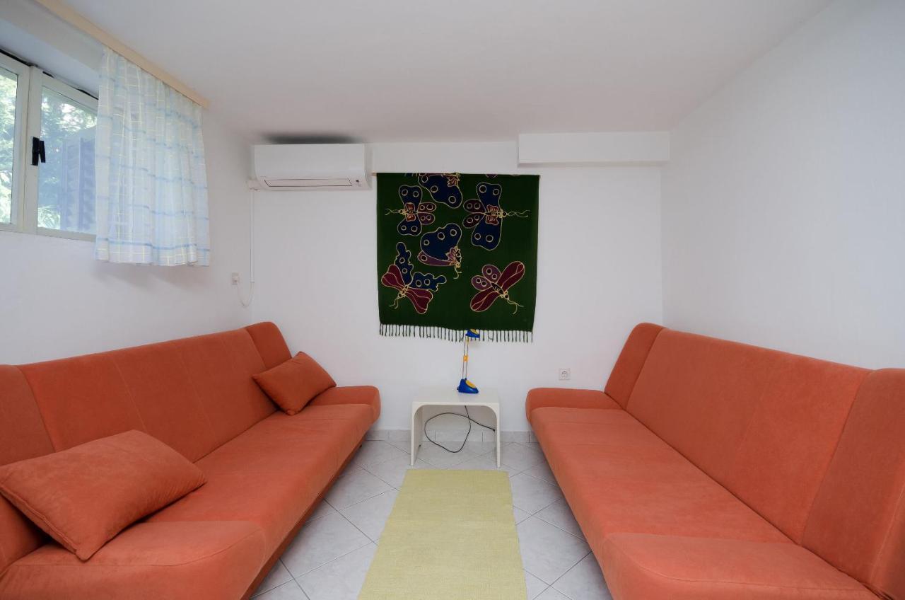 Apartments Milan Porec Exterior photo