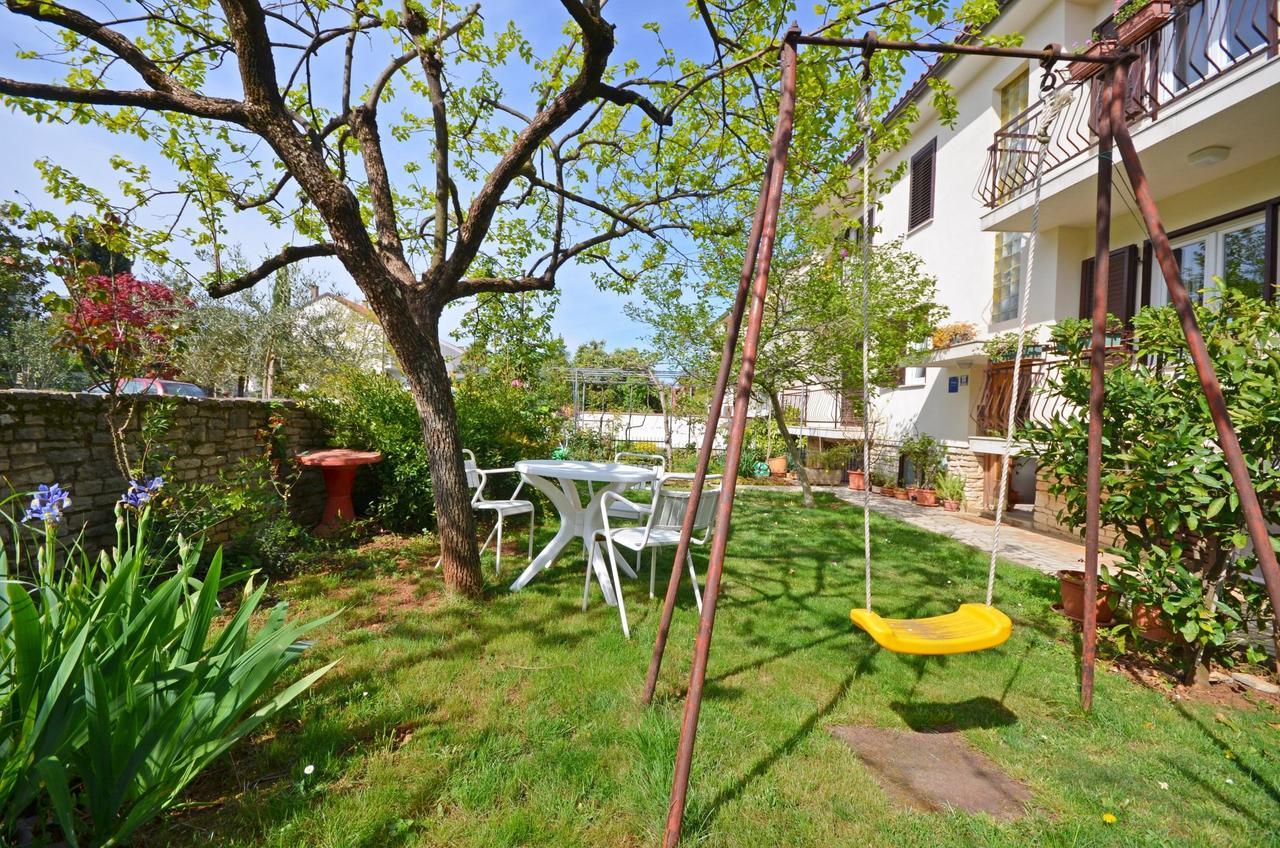 Apartments Milan Porec Exterior photo