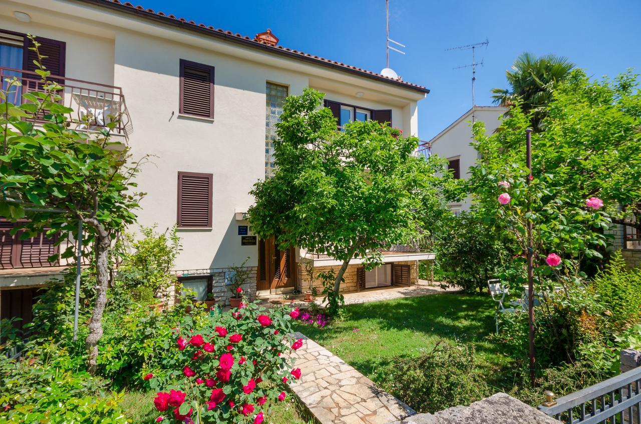 Apartments Milan Porec Exterior photo